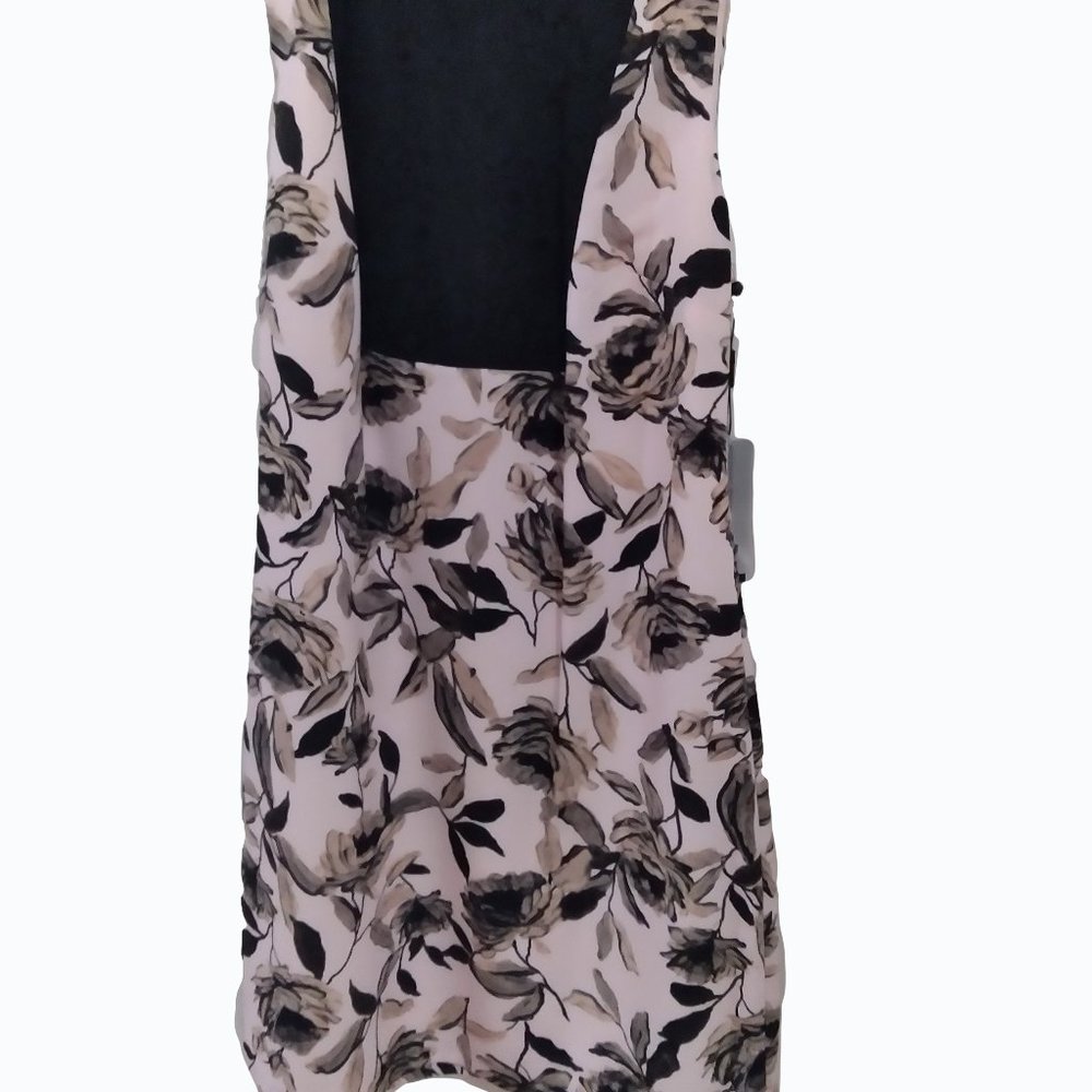 Karl Lagerfeld Pink floral dress size 8 New